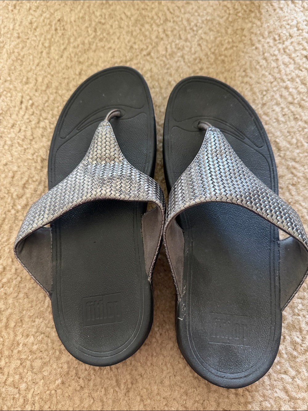 Fit Flop Woven Metallic Silver-Gray Thong Sandals